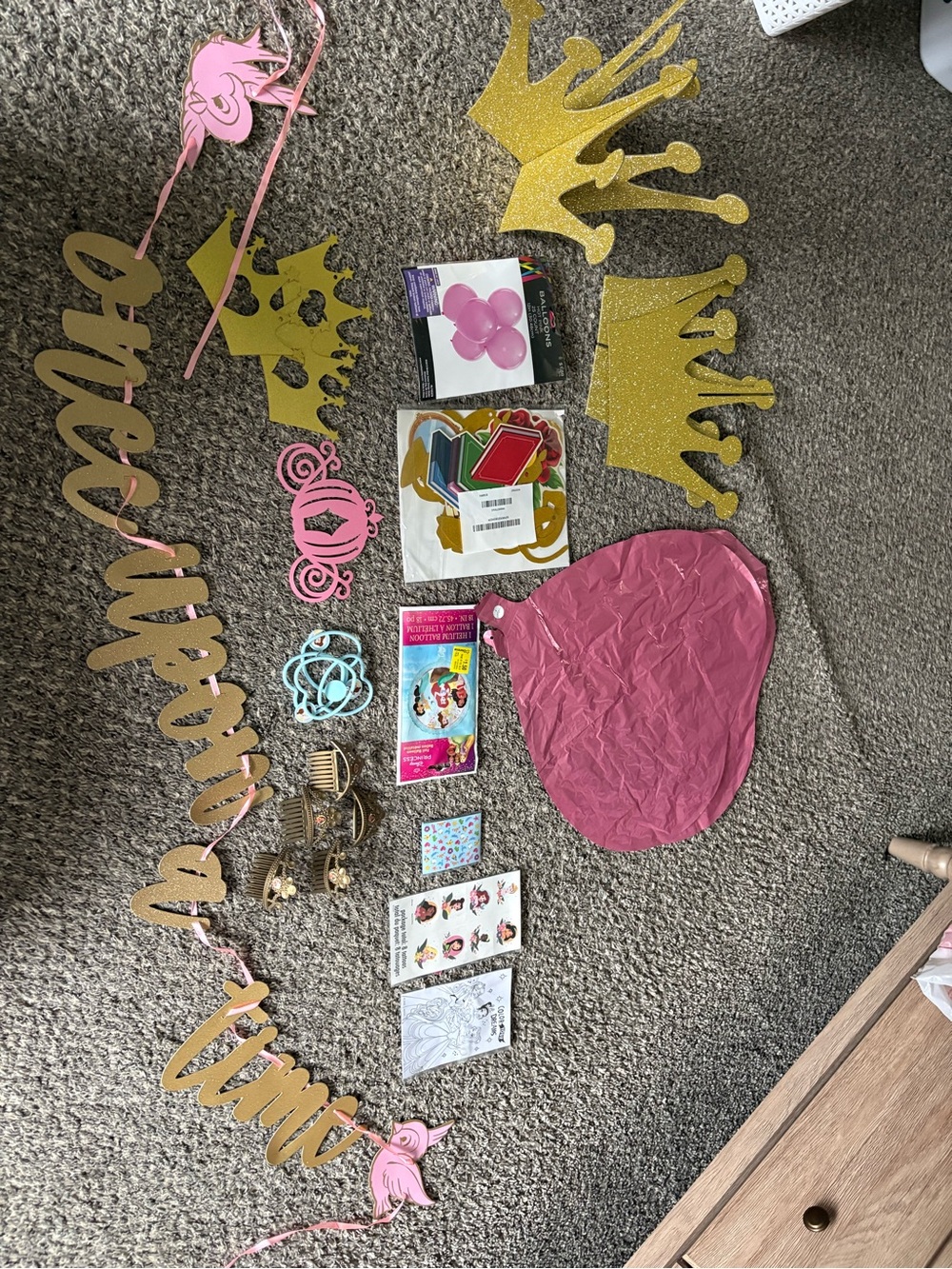 HUGE bundle of Disney princess party supplies